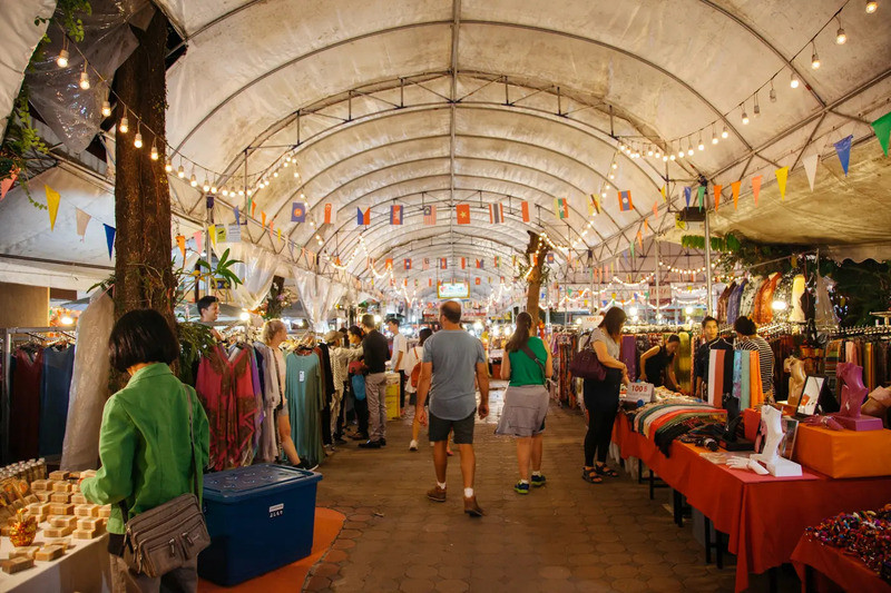 Chợ đêm Bazaar Chiang Mai