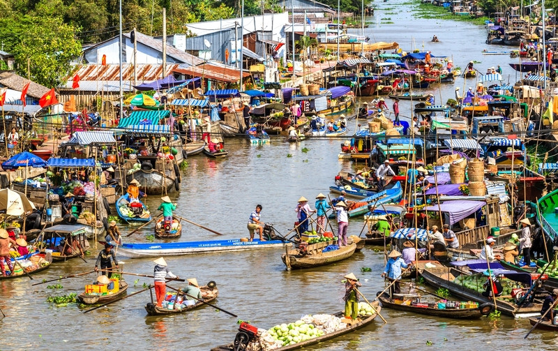 Toàn cảnh khu chợ sôi động 