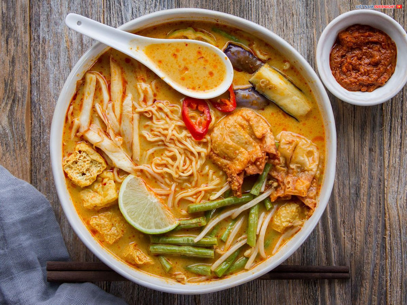 Bún nước Laksa