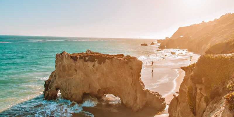 Bãi biển Malibu Beach tại thành phố Los Angeles